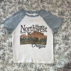 Women's cropped baby tee Northwest Graphic Tee - Blue and White